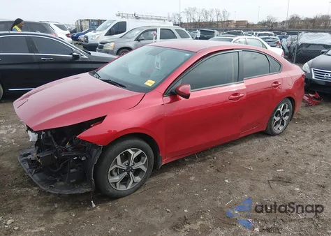 2021 Kia Forte Lxs z USA, uszkodzony, nr VIN 3KPF24AD9ME358868